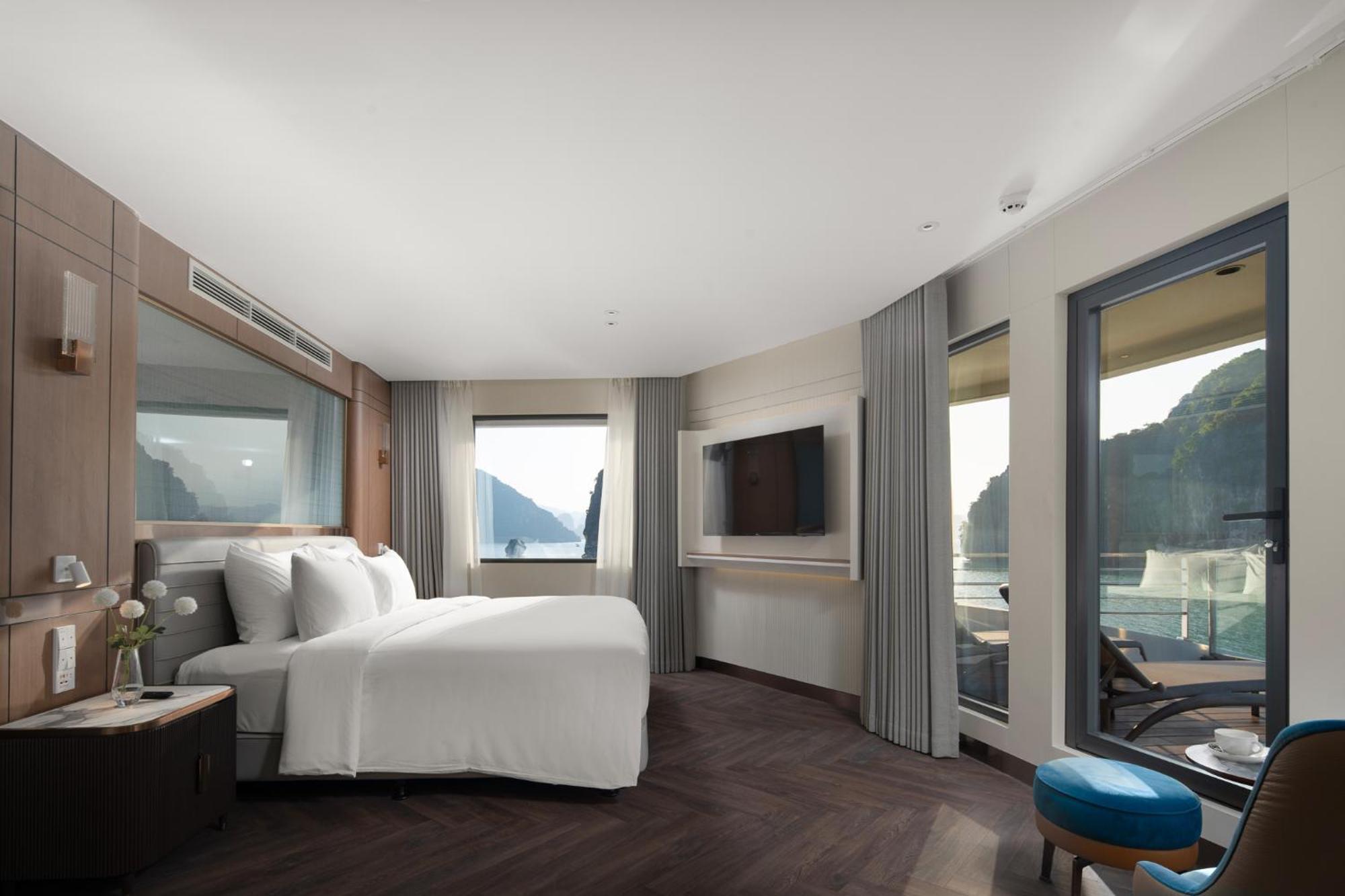 Grand Pioneers Halong Bay Cruise 2 Hotel Ха Лонг Екстериор снимка
