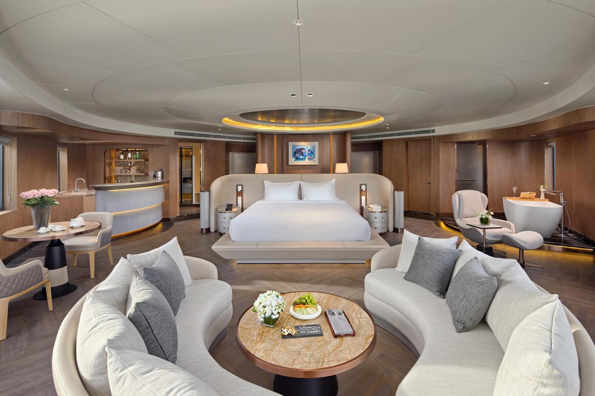 Grand Pioneers Halong Bay Cruise 2 Hotel Ха Лонг Екстериор снимка