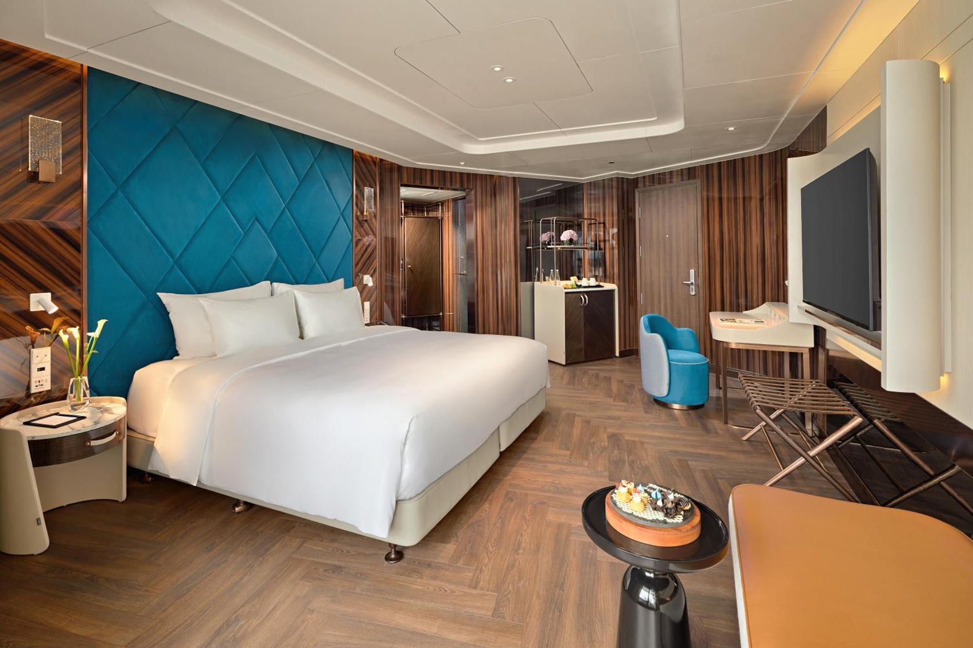 Grand Pioneers Halong Bay Cruise 2 Hotel Ха Лонг Екстериор снимка
