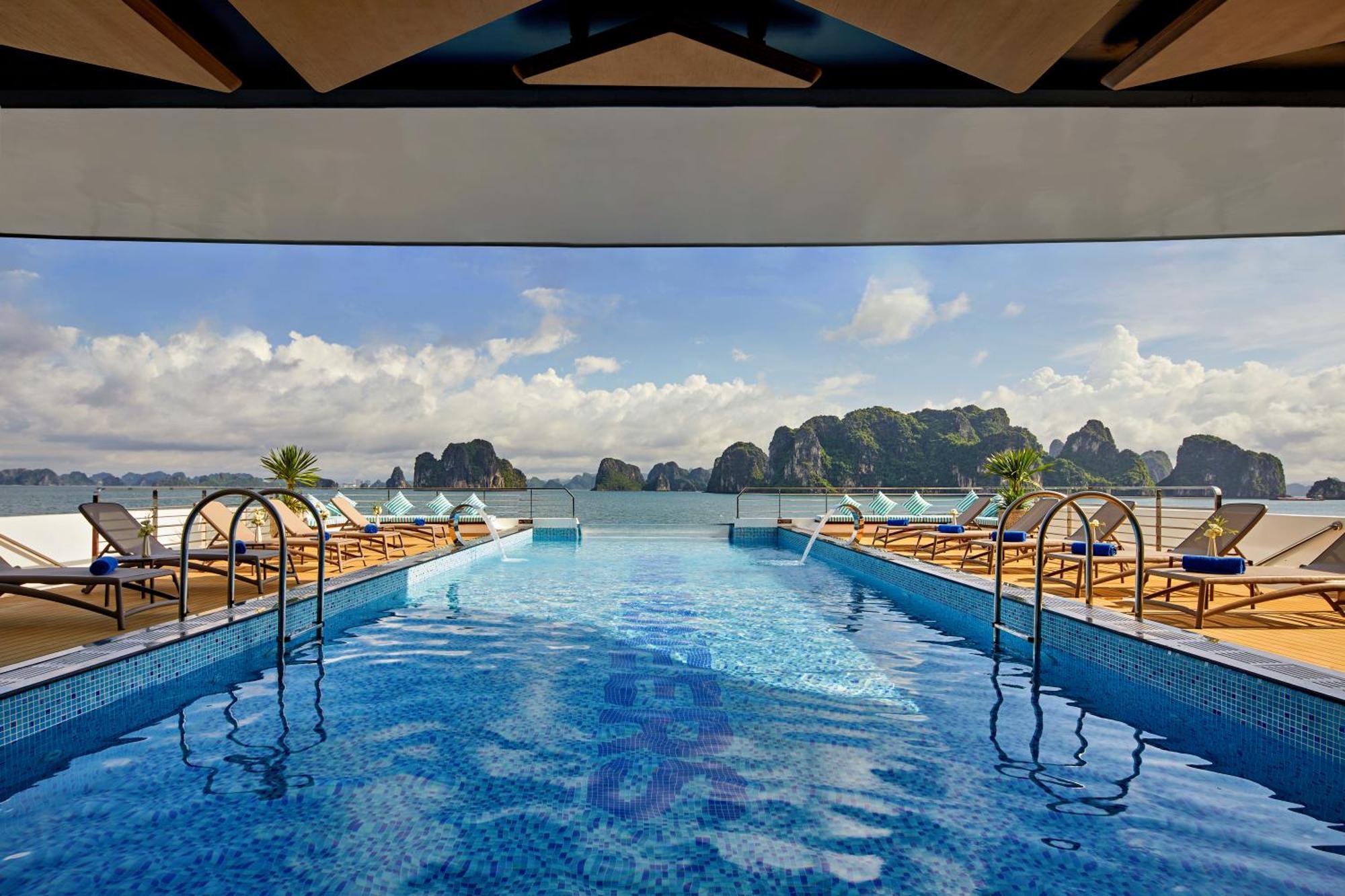 Grand Pioneers Halong Bay Cruise 2 Hotel Ха Лонг Екстериор снимка